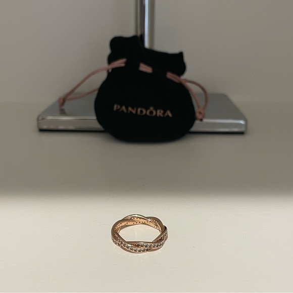 Pandora Sparkling Twisted Lines Ring Rose Gold - Picture 4 of 6